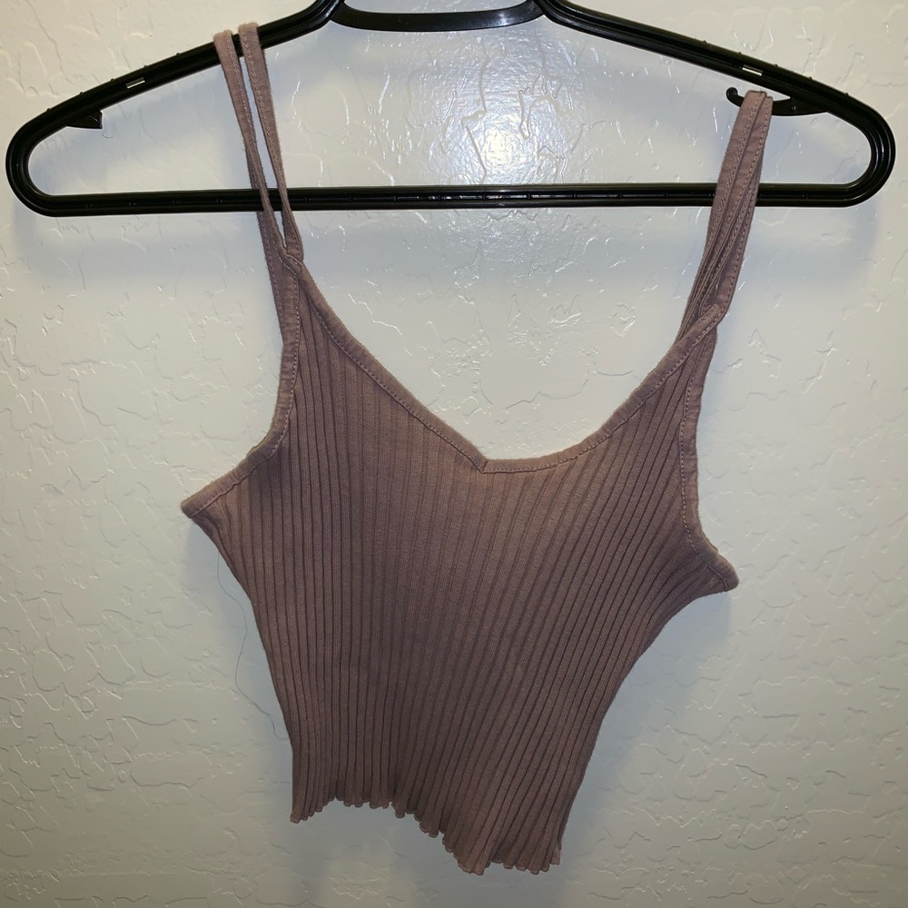beige crop top